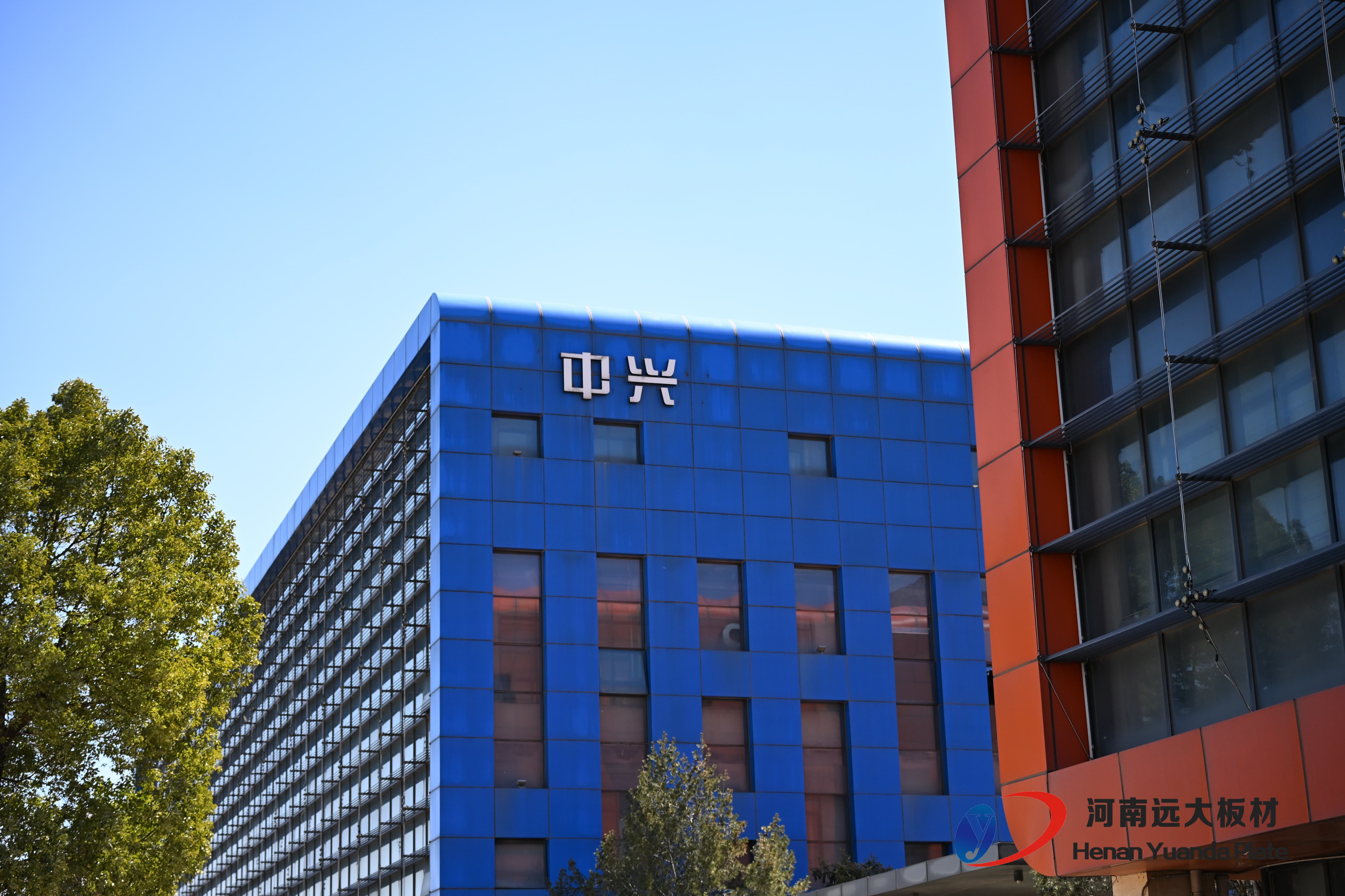 核心技術揭秘：為何我們的巖棉夾芯板十年不松馳？(圖2)